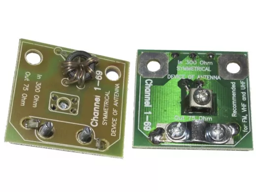 Усилитель для антенны решётка ASP-8 нулёвка "0" МВ/ДМВ Channel 1-69 Украина,ширина 38х37мм (___гр.)